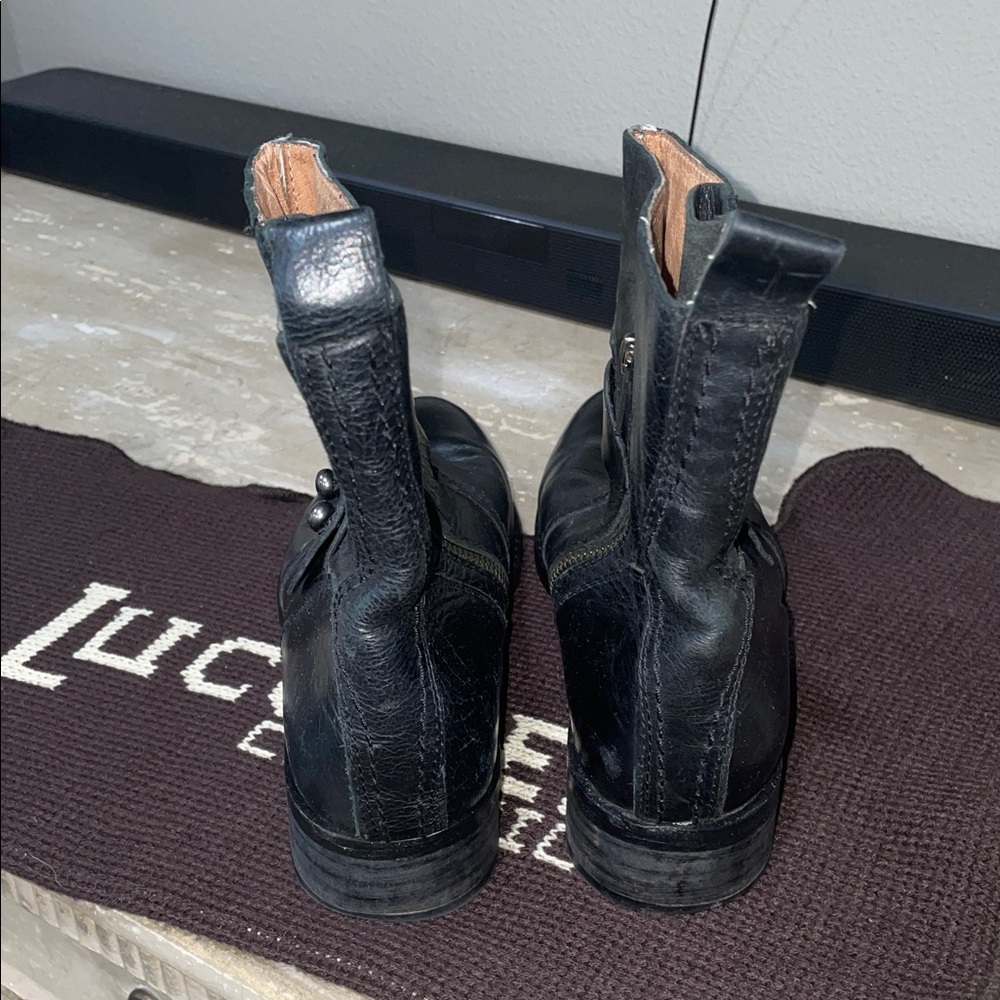 Lucchese Spirit Black Leather Ankle Boots - Picture 4 of 10